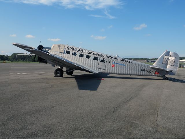 JUNKERS Ju-52/3m (HB-HOT) - A JU52 touring the US.