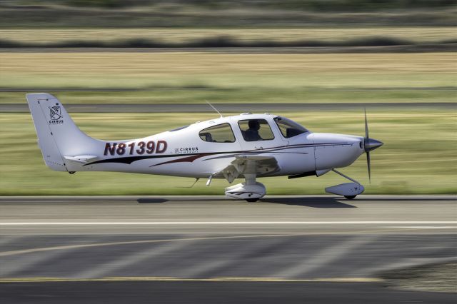 Cirrus SR-20 (N8139D) - Cirrus SR-20 arrives at Livermore Municipal Airport (CA). April 2021.