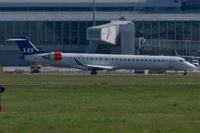 Canadair Regional Jet CRJ-900 (EI-EPV)