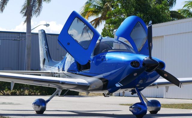 Cirrus SR-22 (N65TY)