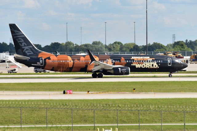 Boeing 737-900 (N492AS) - Rolling out 23-L on 09-08-21