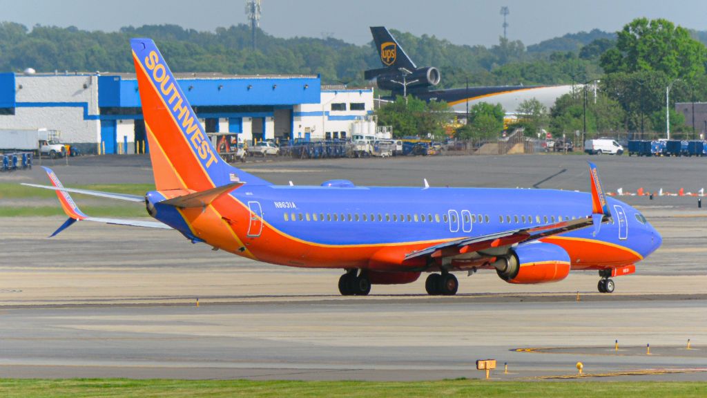 Boeing 737-800 (N8631A) - 4/22/22