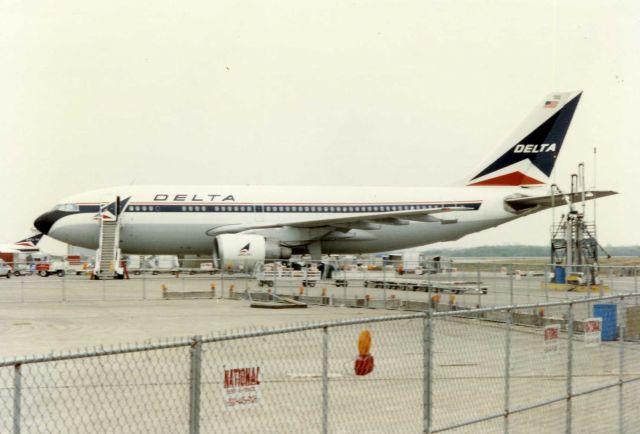 Airbus A310 —