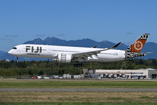 Airbus A350-900 (DQ-FAM)