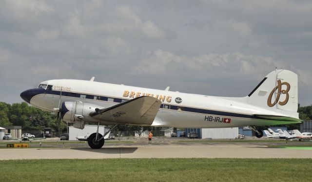 Douglas DC-3 (HB-IRJ) - Airventure 2017