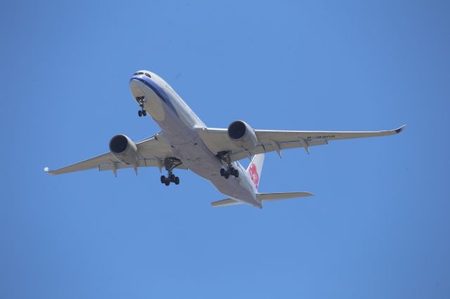 Airbus A350-900 (B-18908)