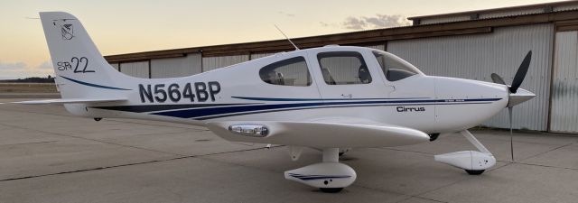 Cirrus SR-22 (N564BP) - Put away