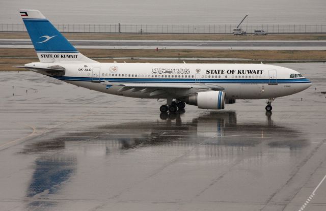 Airbus A310 (9K-ALD) - State of Kuwait-Airbus 310br /March 23, 2012