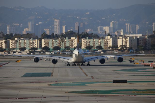 Airbus A380-800 (D-AIMM)