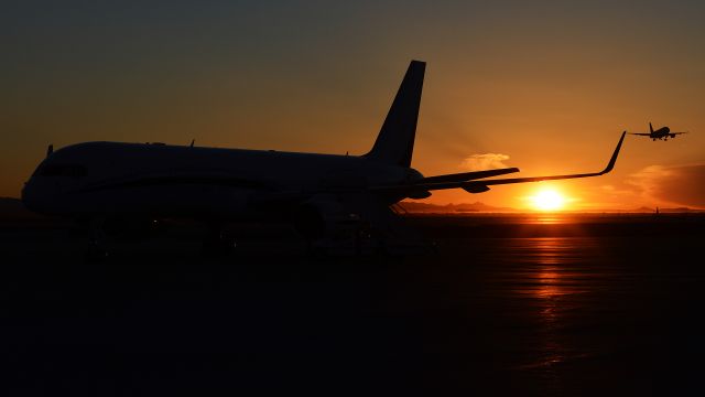 Boeing 757-200 (N757AG)