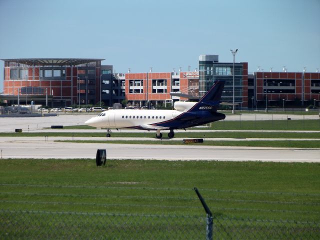 Dassault Falcon 900 (N375SC) - Scientific name: Falco Microstridor