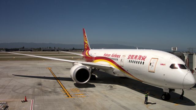 Boeing 787-8 (B-2728)