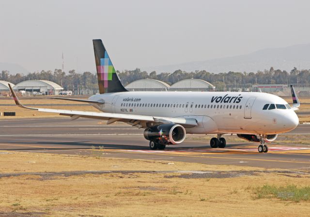 Airbus A320 (N527VL) - Volaris / Airbus A320-233 / MSN 6705 / N527VL / MMMX 03/2021