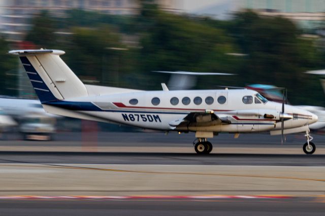 Beechcraft Super King Air 200 (N875DM)