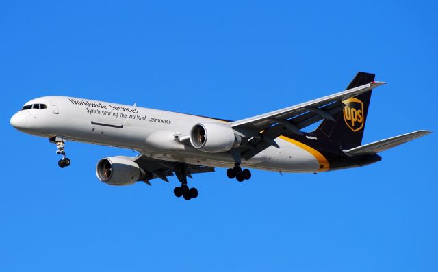 Boeing 757-200 (N408UP) - United Parcel Service - UPS Boeing 757-24APF N408UP (cn 408)  Las Vegas - McCarran International (LAS / KLAS) USA - Nevada, 10-12-2010 Photo: Tomás Del Coro