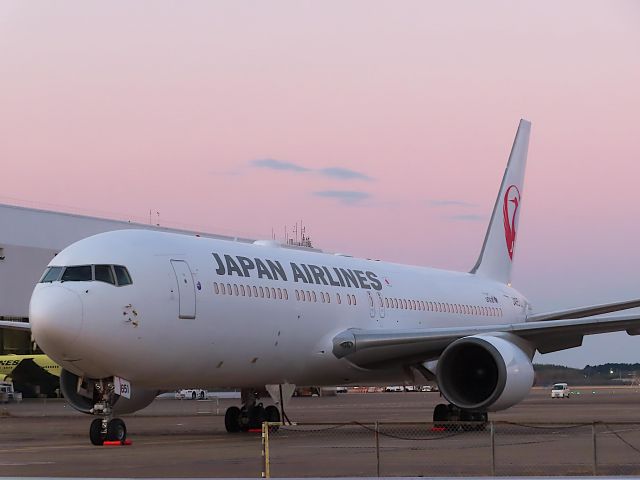 BOEING 767-300 (JA651J) - Photo taken on Mar 06, 2022.