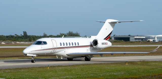 Cessna Citation Longitude (N808QS) - Taxing to runway 5 for departure