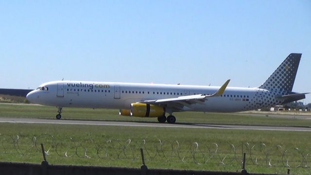Airbus A321 (EC-MMH)