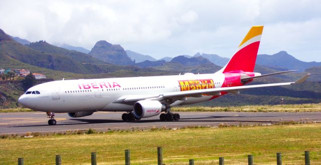 Airbus A330-200 (EC-MMG) - "Only in Madrid" Libery sticker only left side