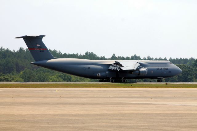 Lockheed C-5 Galaxy (85-0006) - New England Airshow 2012.