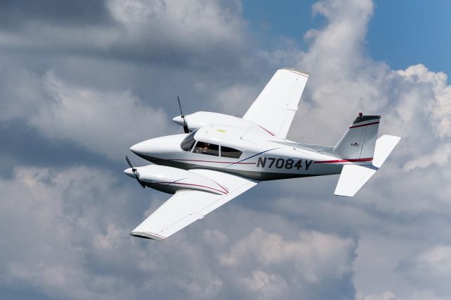 Piper PA-30 Twin Comanche (N7084Y) - Beautiful inside and out