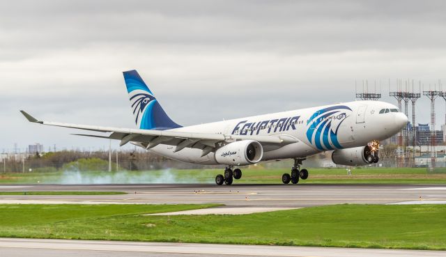 Airbus A330-200 (SU-GCF) - MSR995 touches down on runway 33L arriving from Cairo