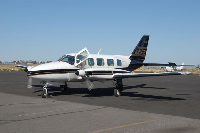 Piper Navajo (N3546B) - Chris and the OpticalEdge.com gang about to depart from Redmond OR after a long weekend of outdoor adventure fun!