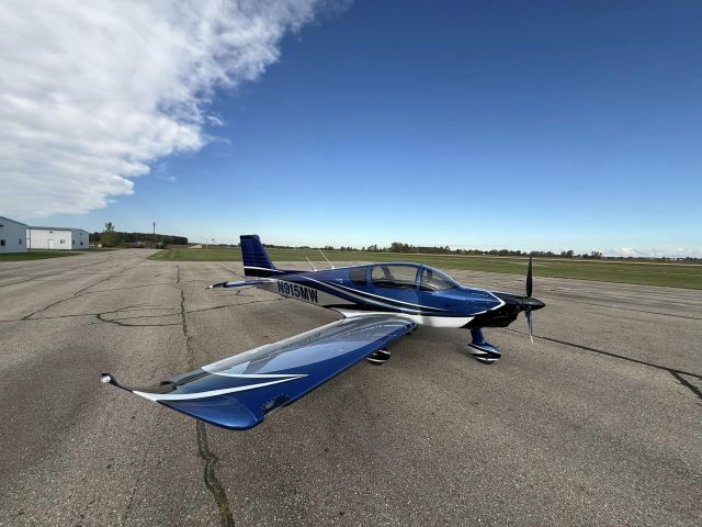 Piper Cherokee (N915MW)
