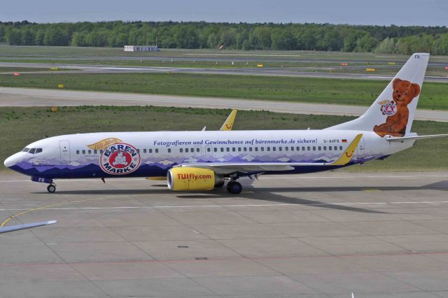 Boeing 737-800 (D-AHFR) - a new special c/s of TUIfly. Bärenmarke is a biggest milk production in Germany, Austria and Switzerland