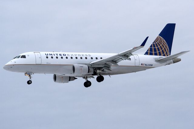 Embraer 170/175 (N633RW)