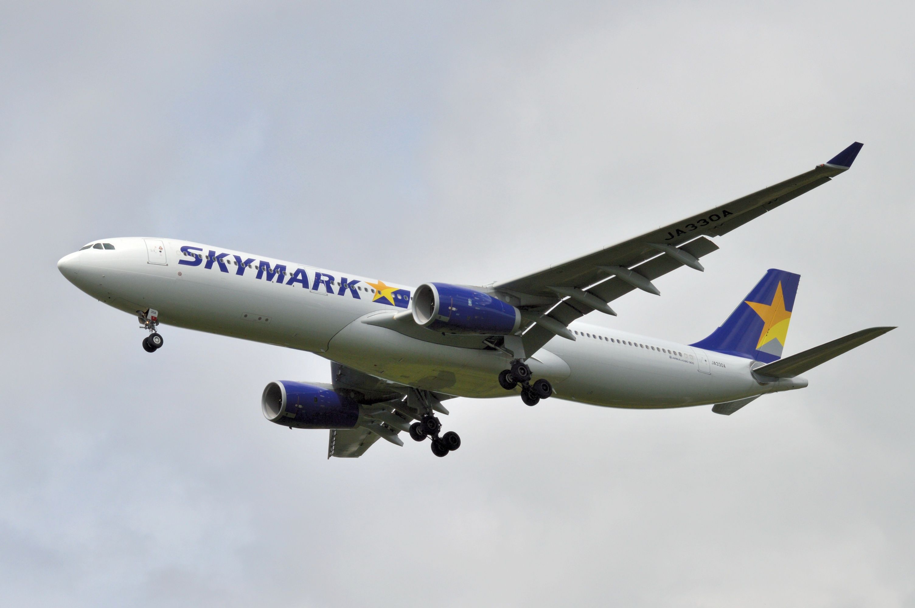 Airbus A330-300 (JA330A) - JA330A  Airbus A330-343  c/n: 1483/0  Skymark Airlines - BC / SKY