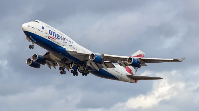 Boeing 747-400 (G-CIVK)