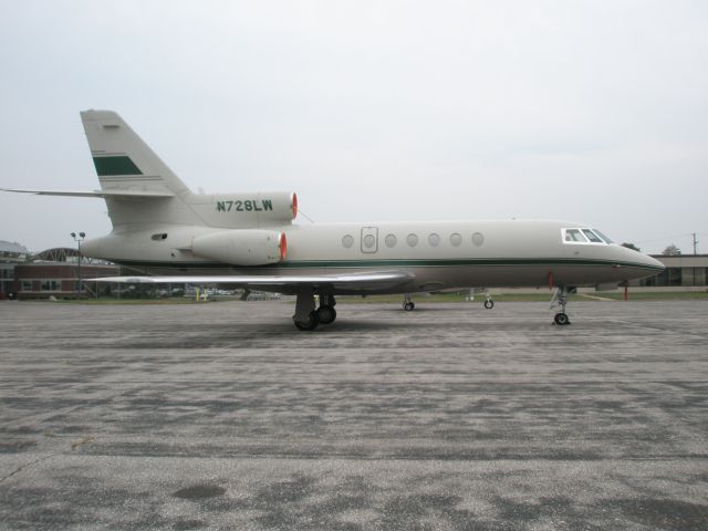 Dassault Falcon 50 (N728LW)