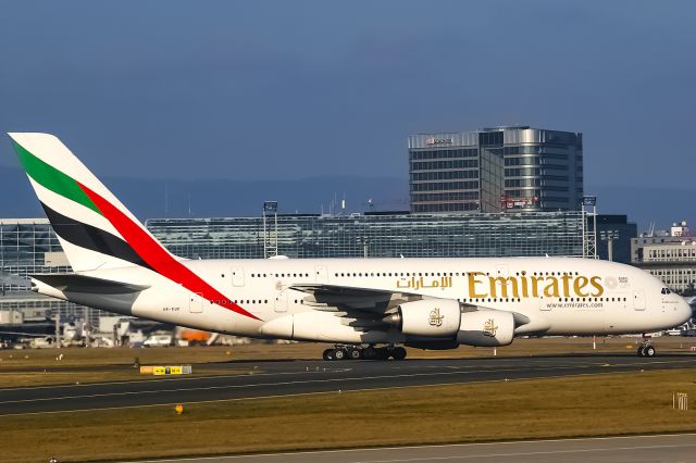 Airbus A380-800 (A6-EUC)