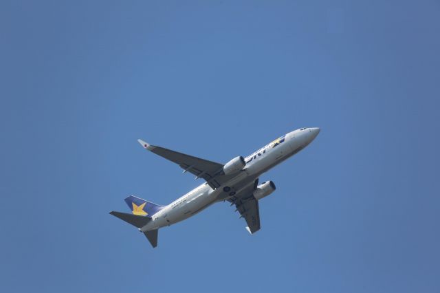 Boeing 737-800 (JA737U)