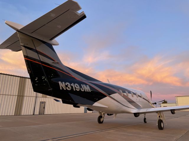 Pilatus PC-12 (N319JM)