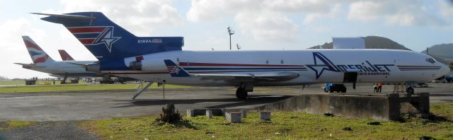 Boeing 727-100 (N199AJ)