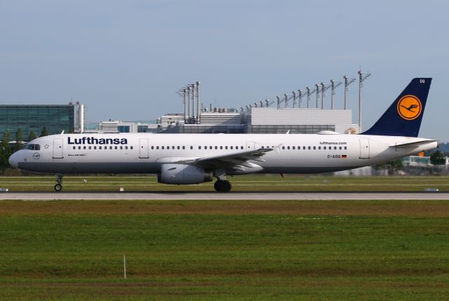 Airbus A321 (D-AIDQ)