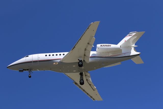 Dassault Falcon 2000 (N306BH)