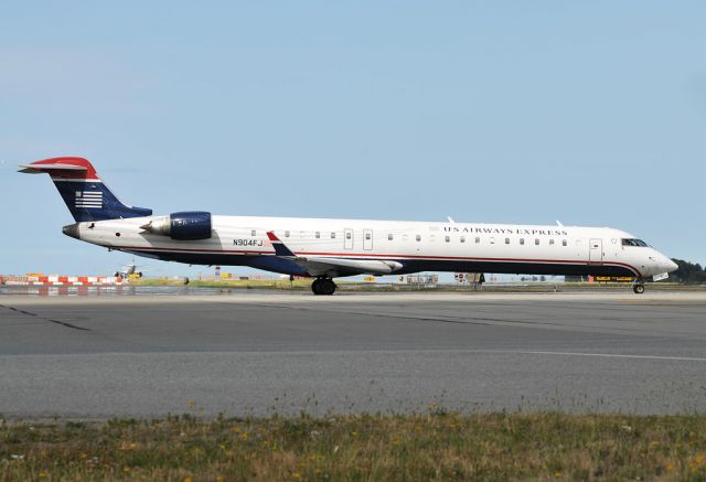 Canadair Regional Jet CRJ-900 (N904FJ)