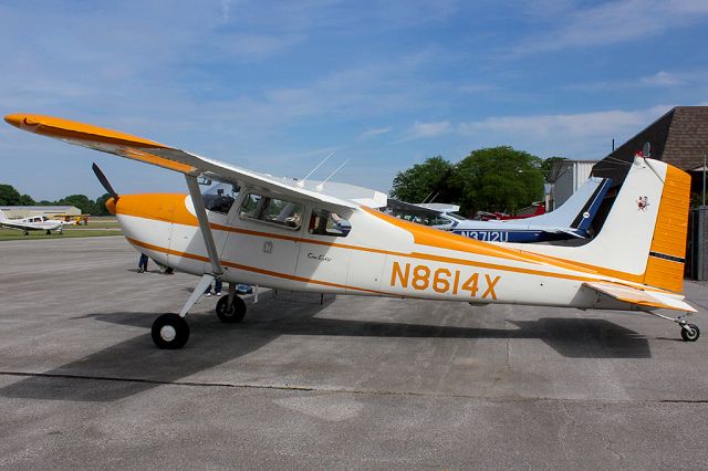 Cessna Skywagon 180 (N8614X)