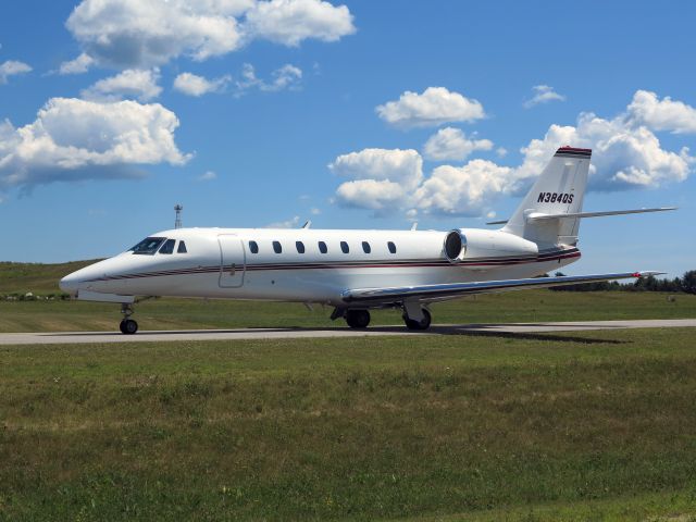 Cessna Citation Sovereign (N384QS) - After landing runway 22.