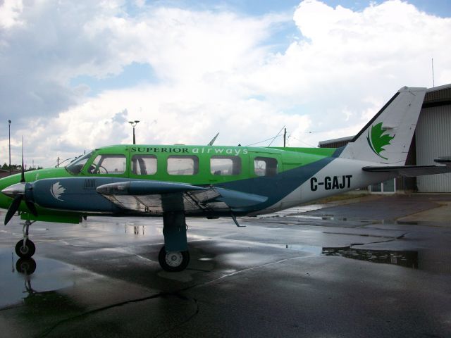 Piper Navajo (C-GAJT)