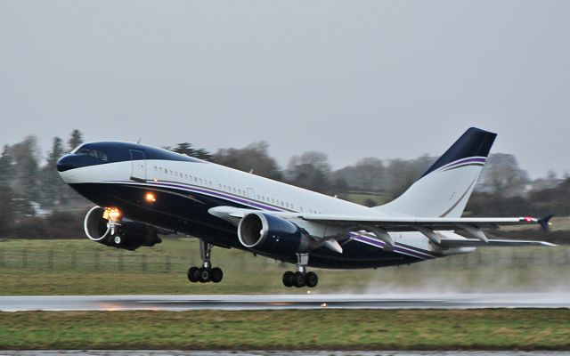 Airbus A310 (HZ-NSA) - al-atheer aviation a310-304 hz-nsa dep shannon 7/12/18.