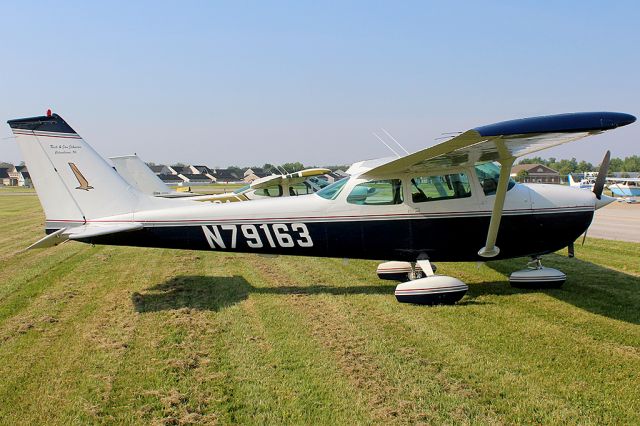 Cessna Skyhawk (N79163)