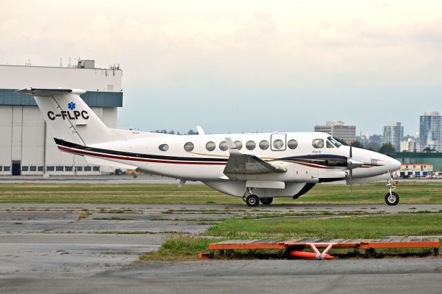 Beechcraft Super King Air 350 (C-FLPC)