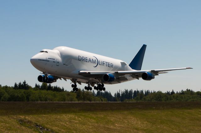 Boeing 747-400 (N747BC) - Dreamlifter inbound from Taiwan.