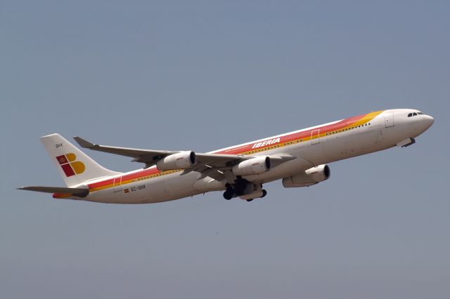 Airbus A340-300 (EC-GHX)