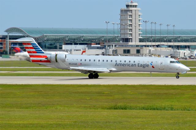 Canadair Regional Jet CRJ-700 (N524AE)