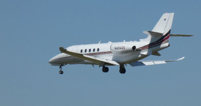 Cessna Citation Latitude (N604QS) - On final is this 2018 Cessna Citation Latitude 680A in the Autumn of 2020.